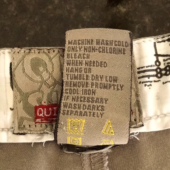 Quicksilver Men’s Khaki Shorts - Picture 8 of 12